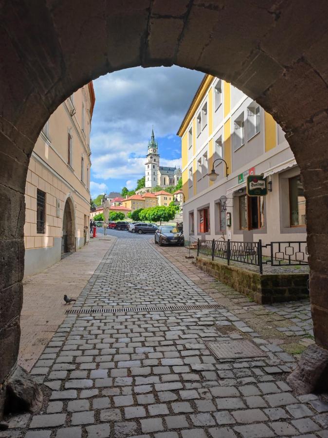 Krizkov Dom Apartment Кремница Екстериор снимка