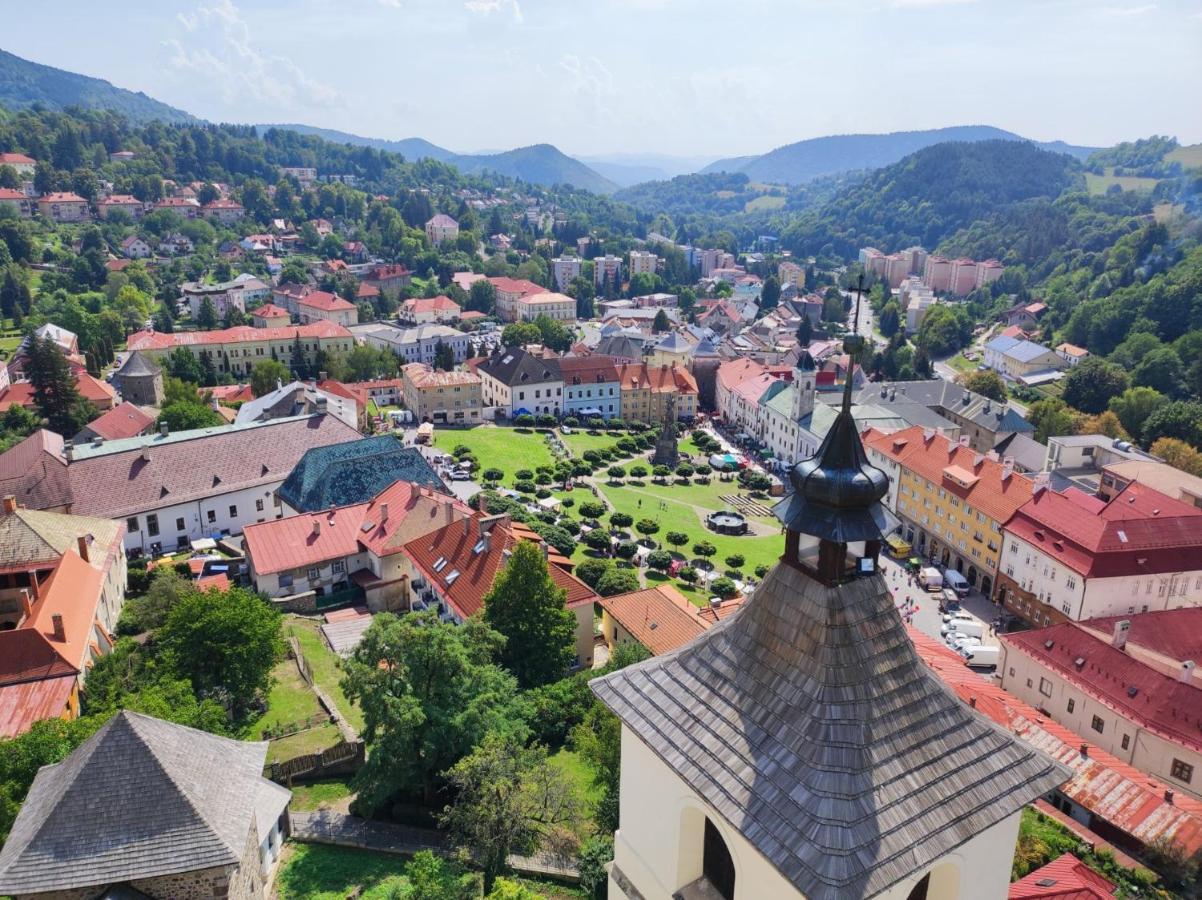 Krizkov Dom Apartment Кремница Екстериор снимка