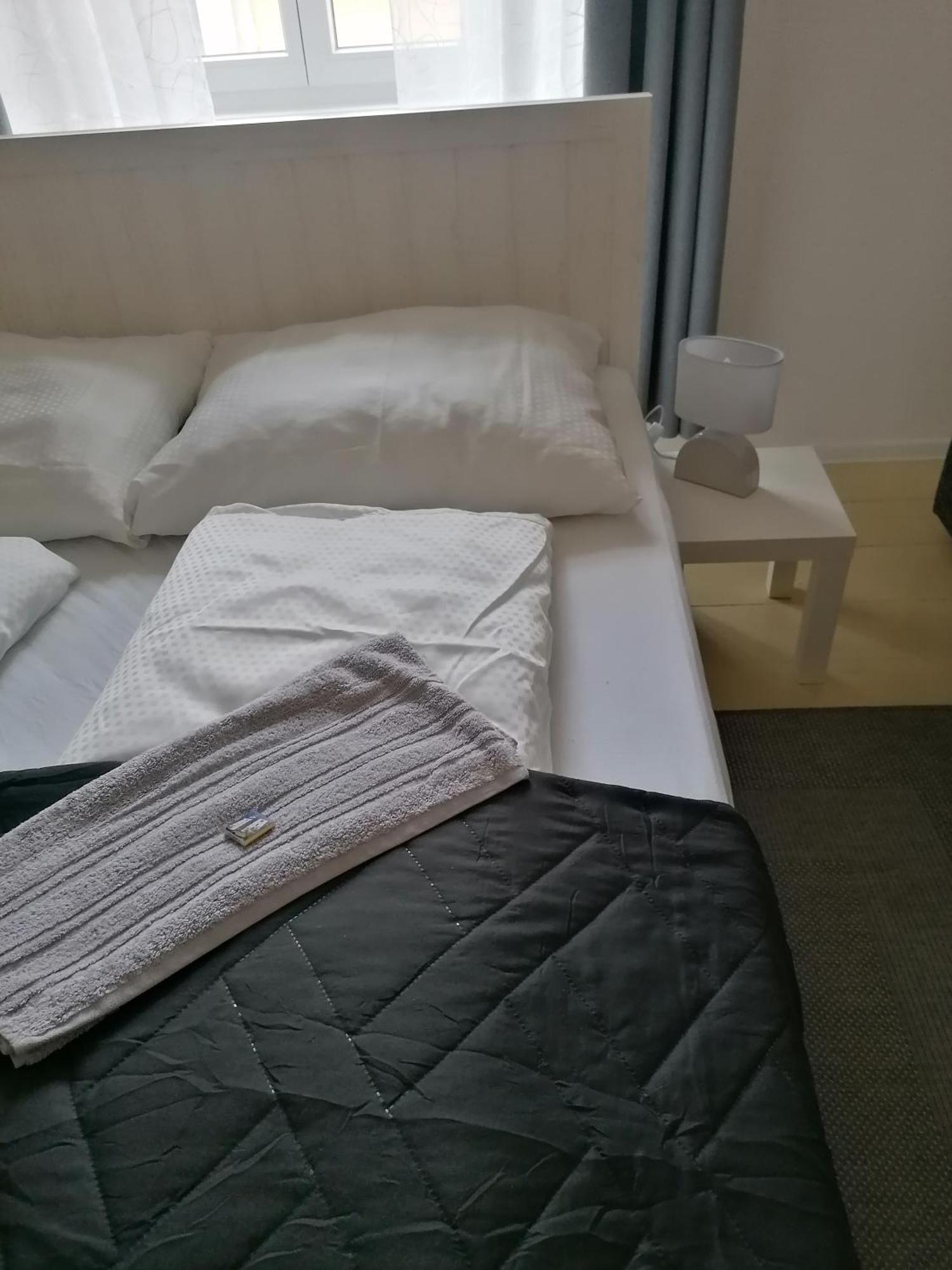 Krizkov Dom Apartment Кремница Екстериор снимка