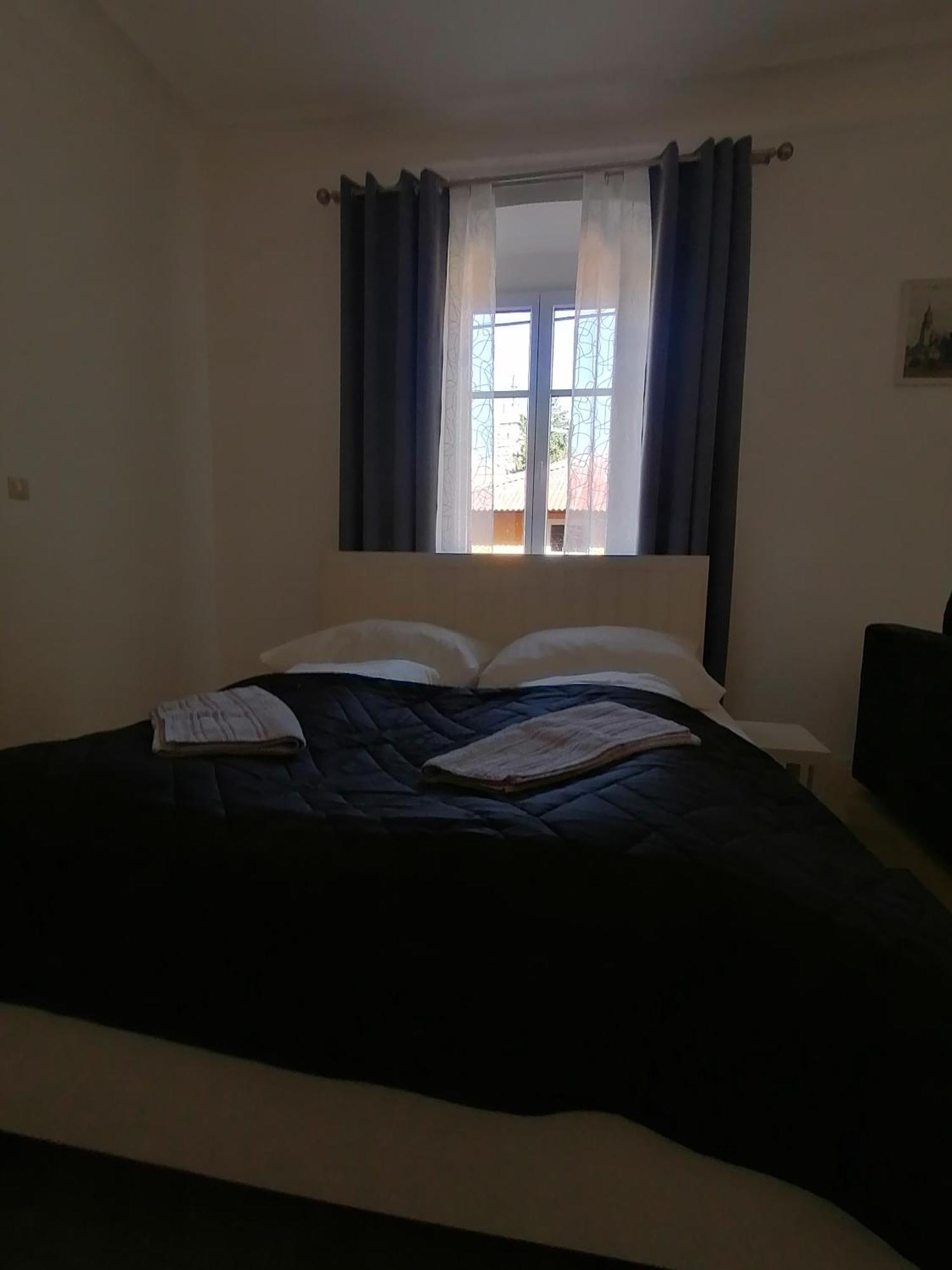 Krizkov Dom Apartment Кремница Екстериор снимка
