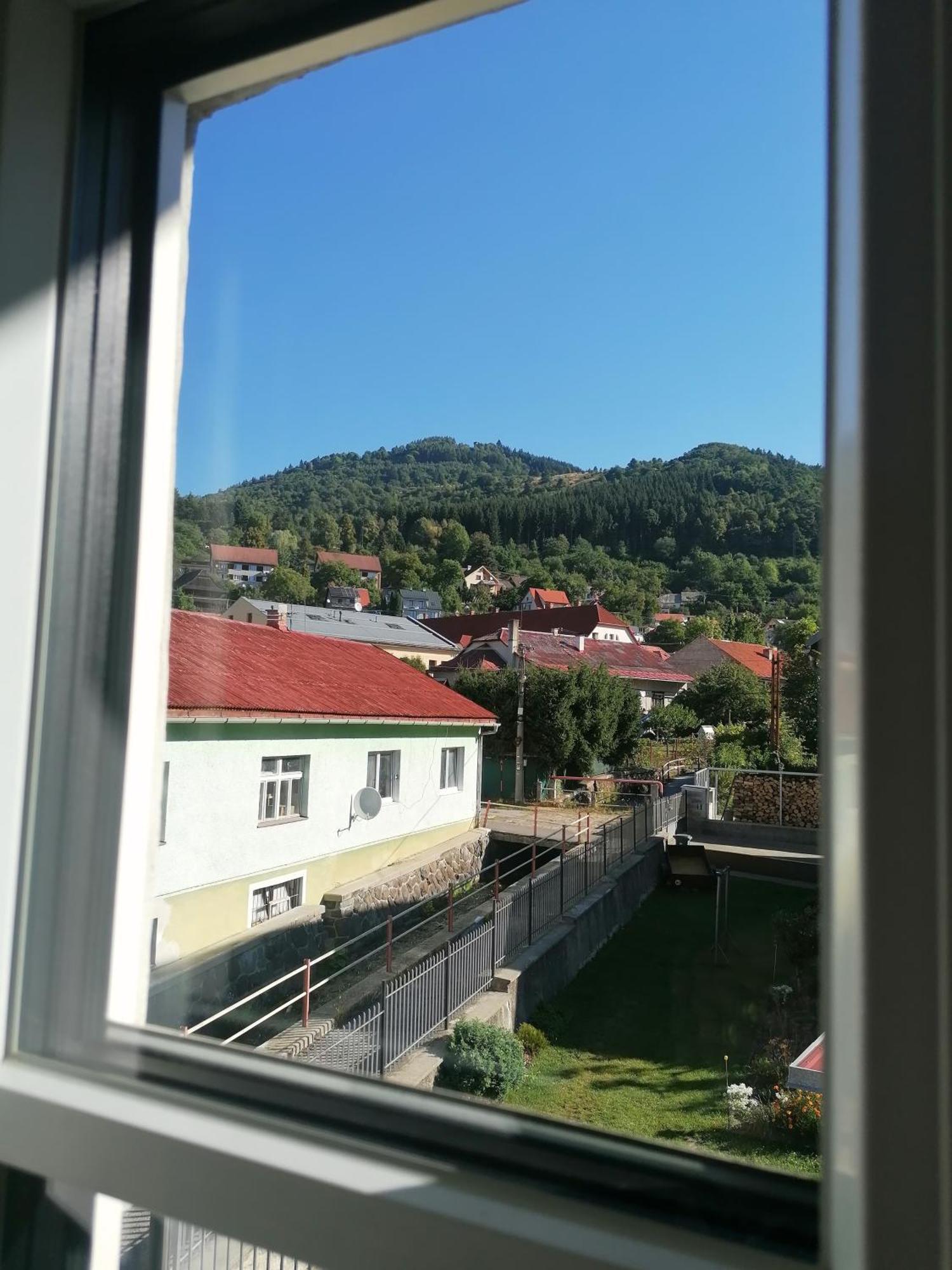 Krizkov Dom Apartment Кремница Екстериор снимка