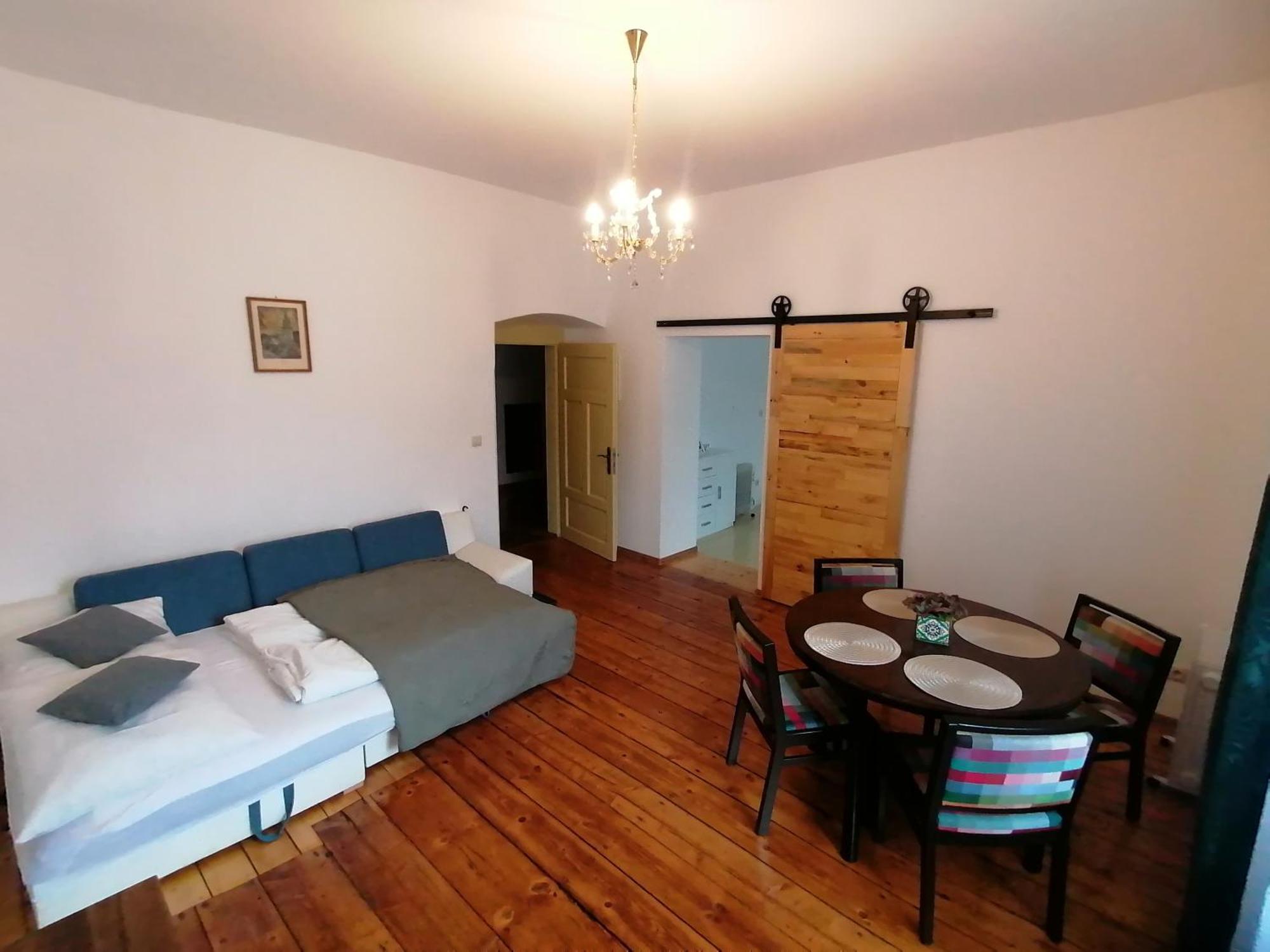 Krizkov Dom Apartment Кремница Екстериор снимка