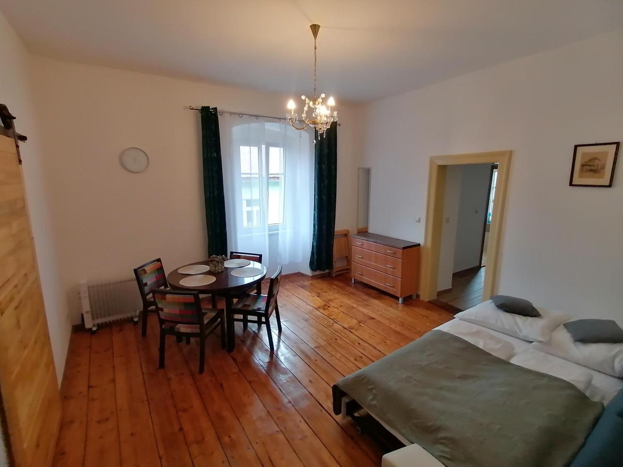 Krizkov Dom Apartment Кремница Екстериор снимка