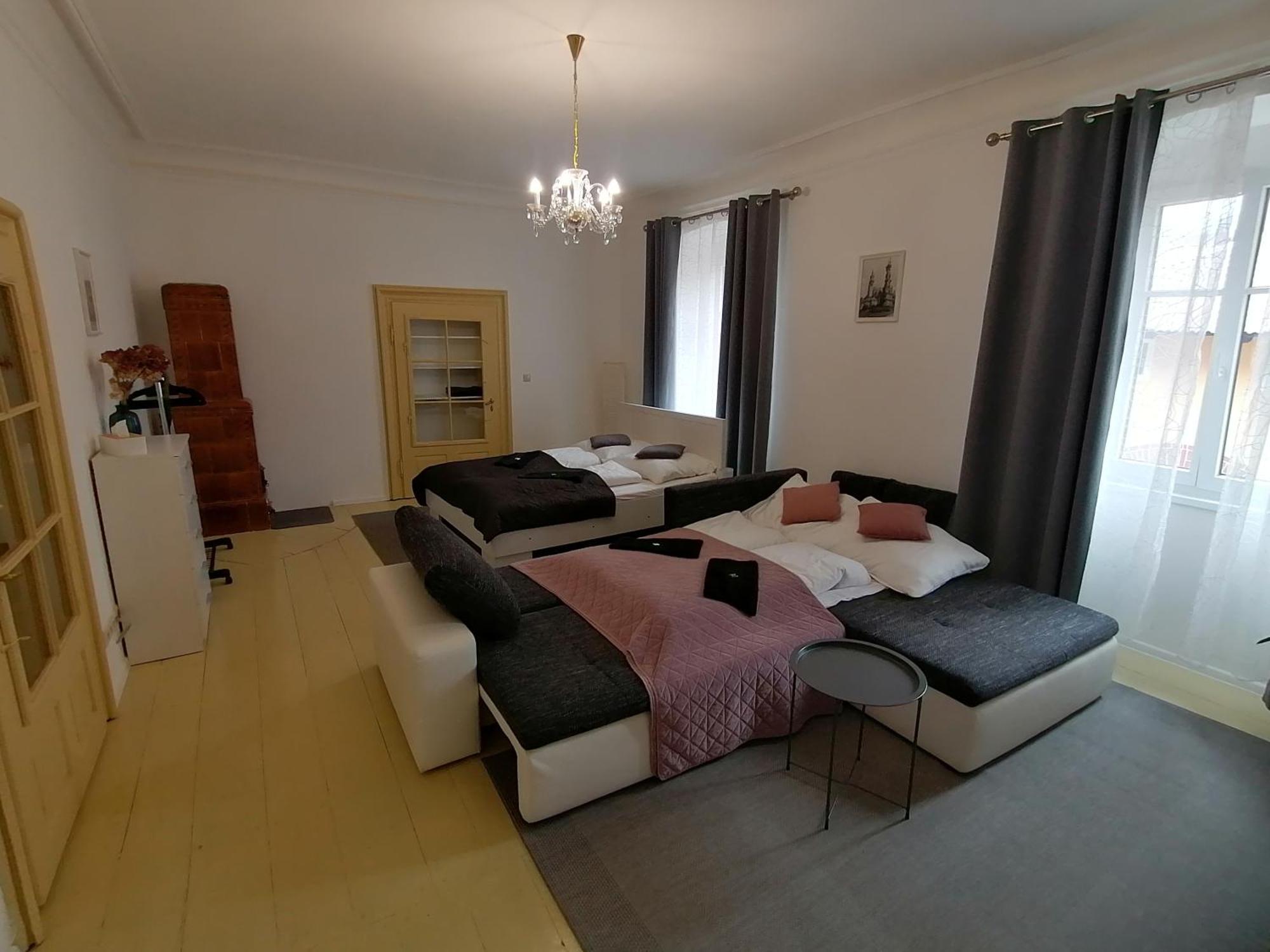 Krizkov Dom Apartment Кремница Екстериор снимка
