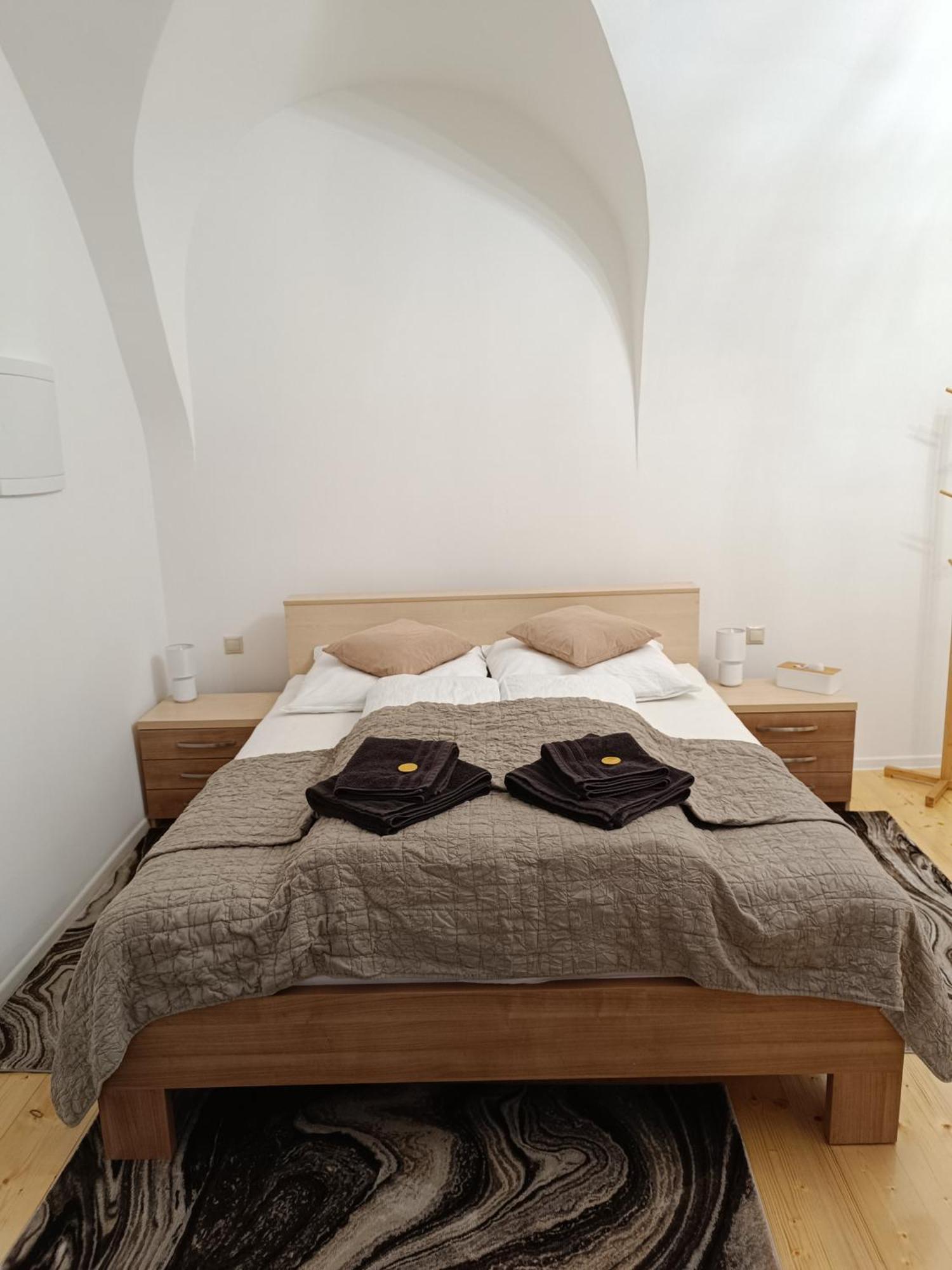 Krizkov Dom Apartment Кремница Екстериор снимка